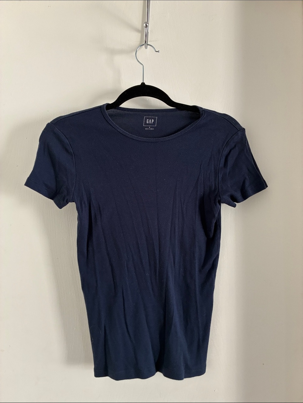 GAP Short Sleeve Crew Neck T-Shirt in Navy small